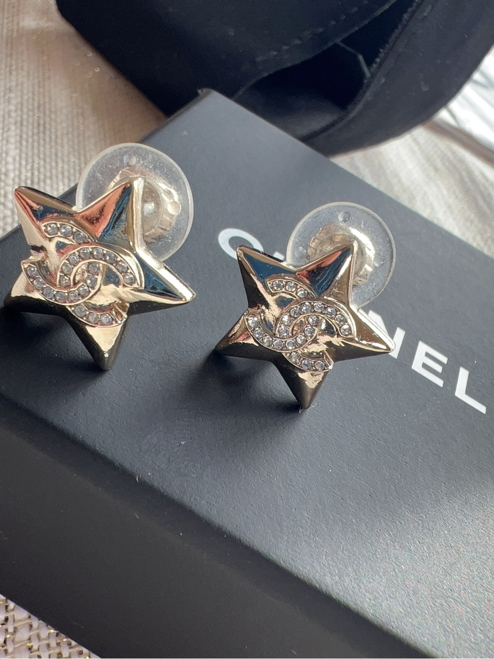 Chanel Coco Mark Star Clip Earrings Golden Gold-plated